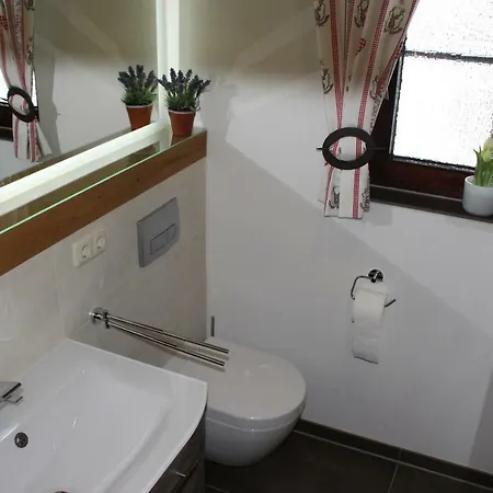 Im Landhausstil Appartement Missen-Wilhams